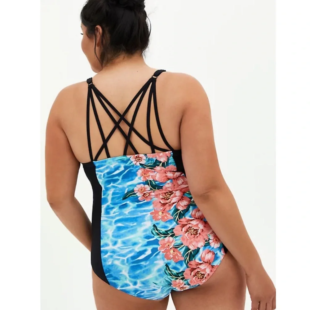 NWT TORRID lattice back tropical blue water floral swimsuit